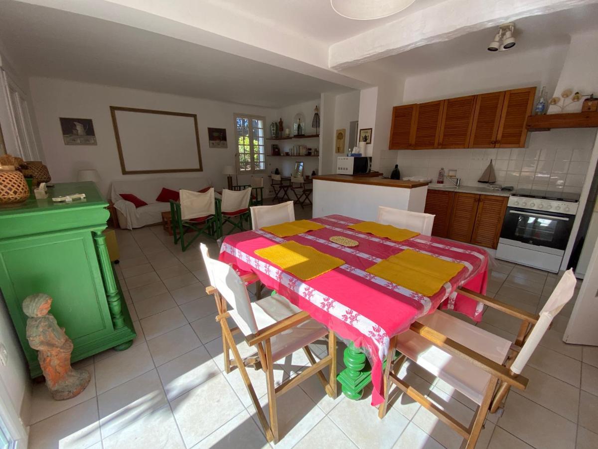 Maison Climatisee, 3 Chambres, 2 Etoiles, Tout Confort Noves Extérieur photo