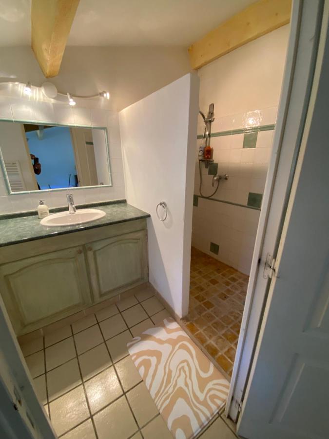 Maison Climatisee, 3 Chambres, 2 Etoiles, Tout Confort Noves Extérieur photo