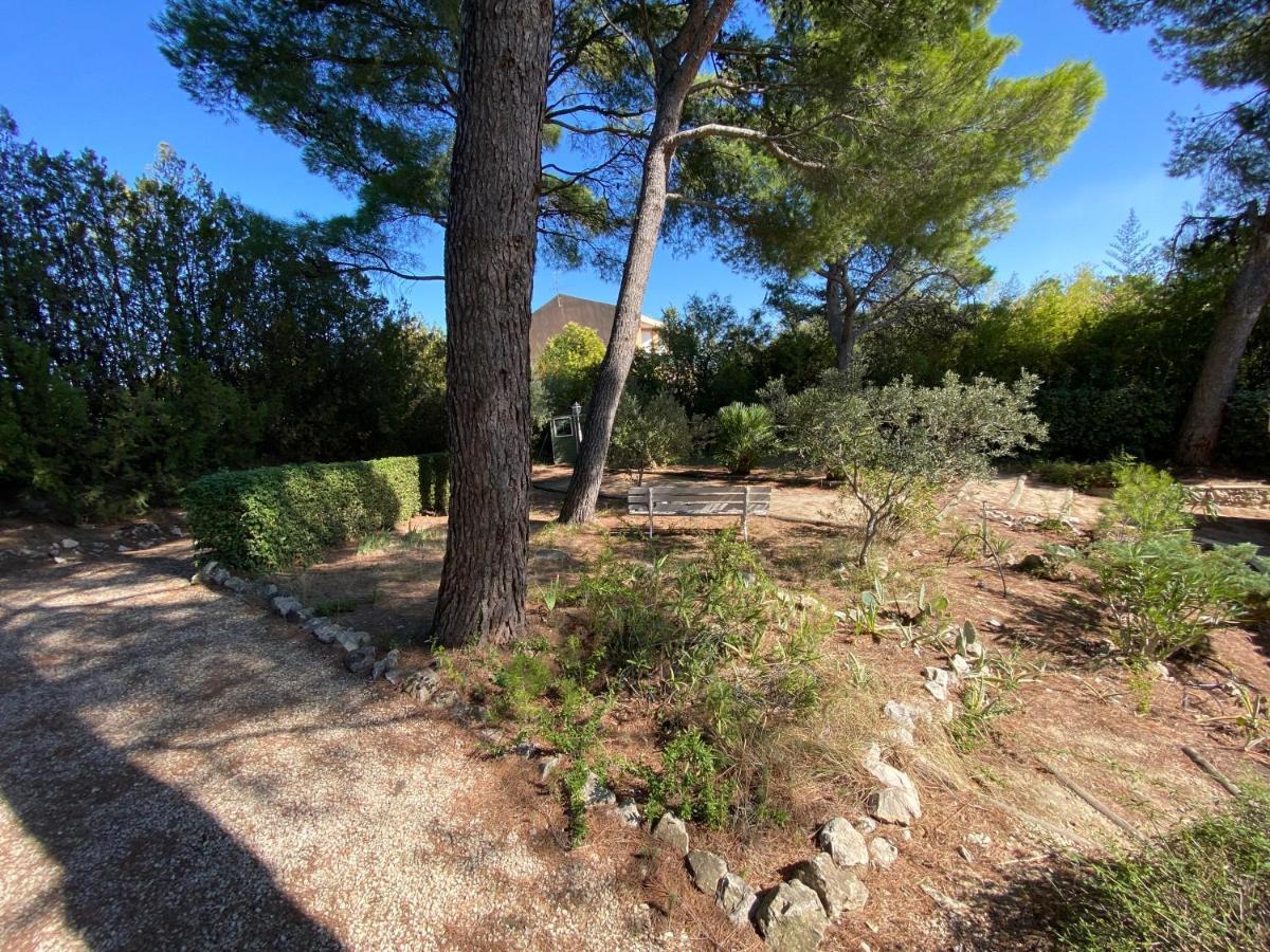Maison Climatisee, 3 Chambres, 2 Etoiles, Tout Confort Noves Extérieur photo